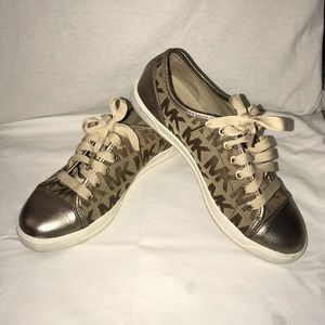 Michael Kors lace up sneaker